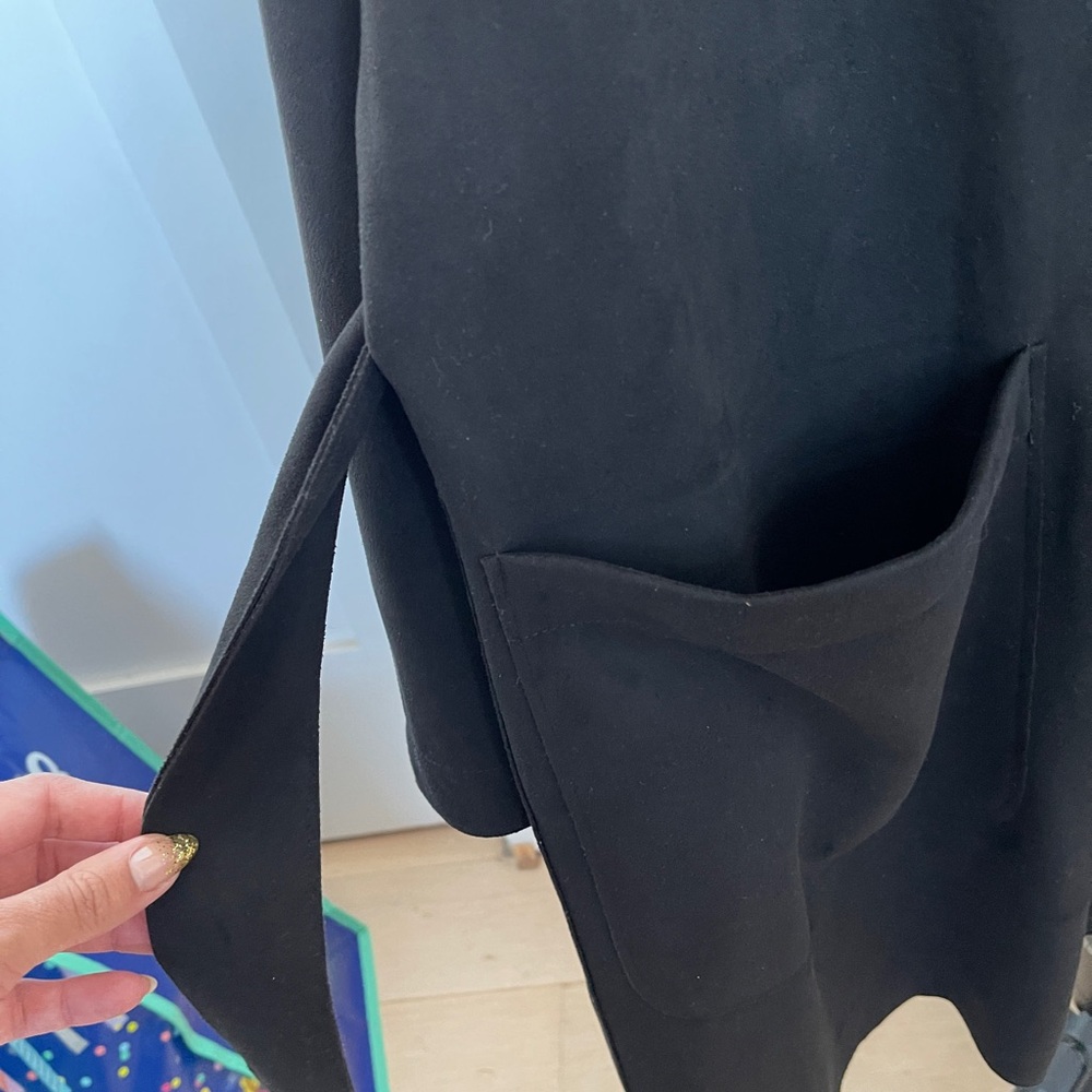 Zara Women's Black Blazer - Picture 3 of 4